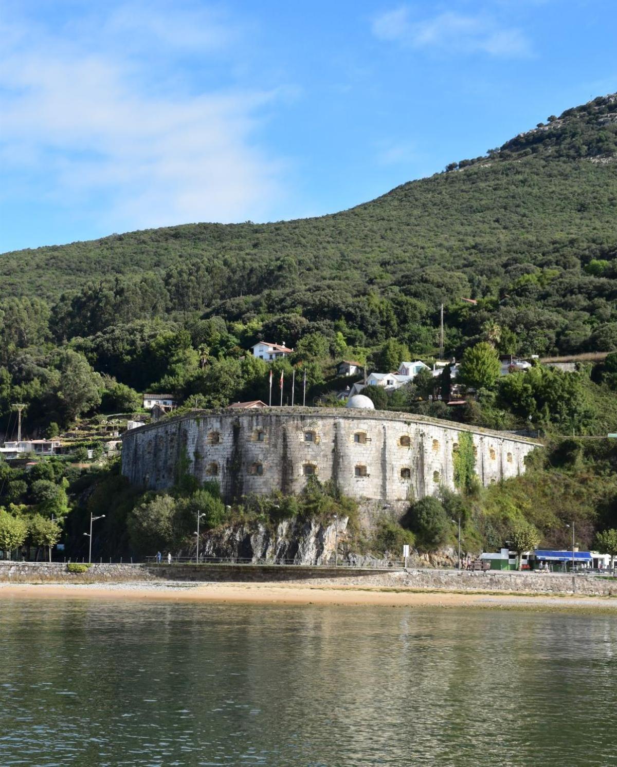Apartamentos Tierra Y Arte Santoña 外观 照片